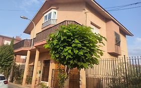 LA RIOJA HOUSE casa entera Mesa de pinpong Parking gratuito, Chimenea, barbacoa CENTRO